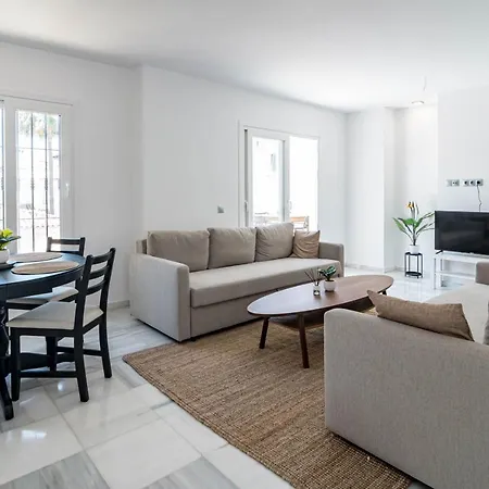 Apartment Luxurious 2 Bedroom Penthouse In Naranjos Close To The Golf Course And Puerto Banus